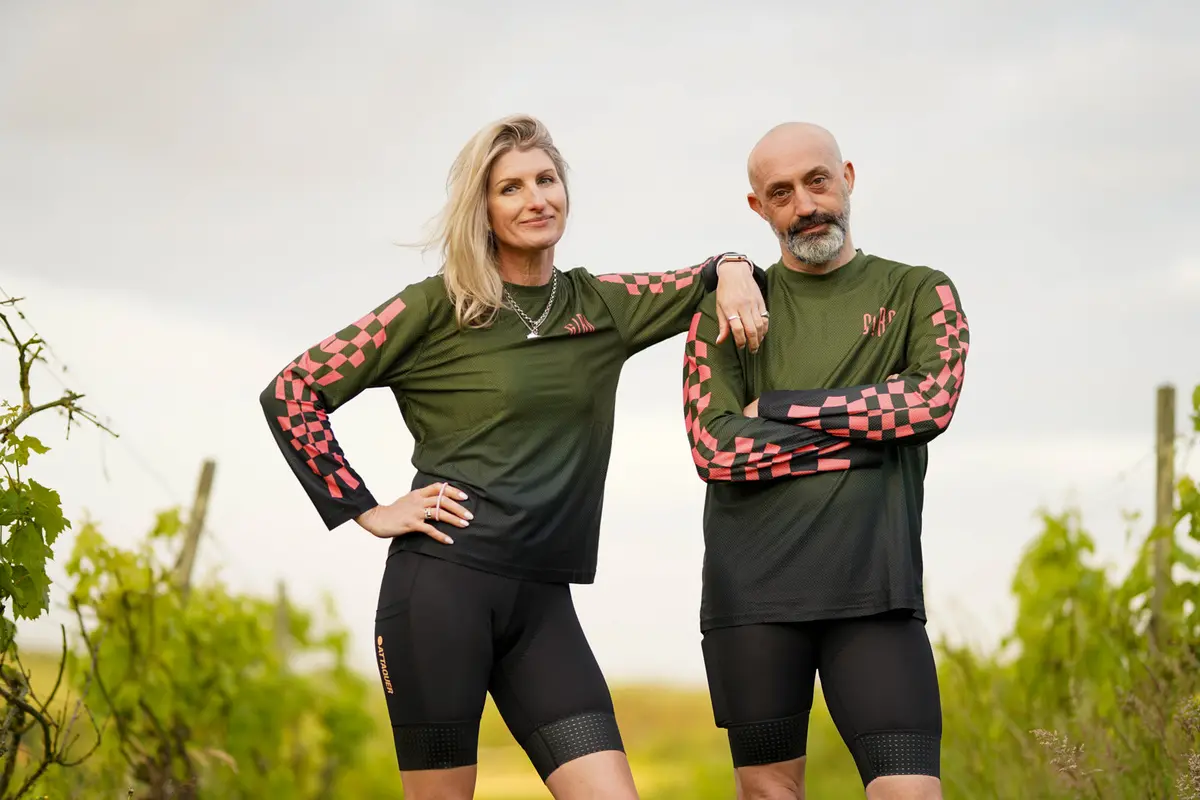 G!Ro Shop Kit 2024 - Gravel Long Sleeve Tee - Unisex 1