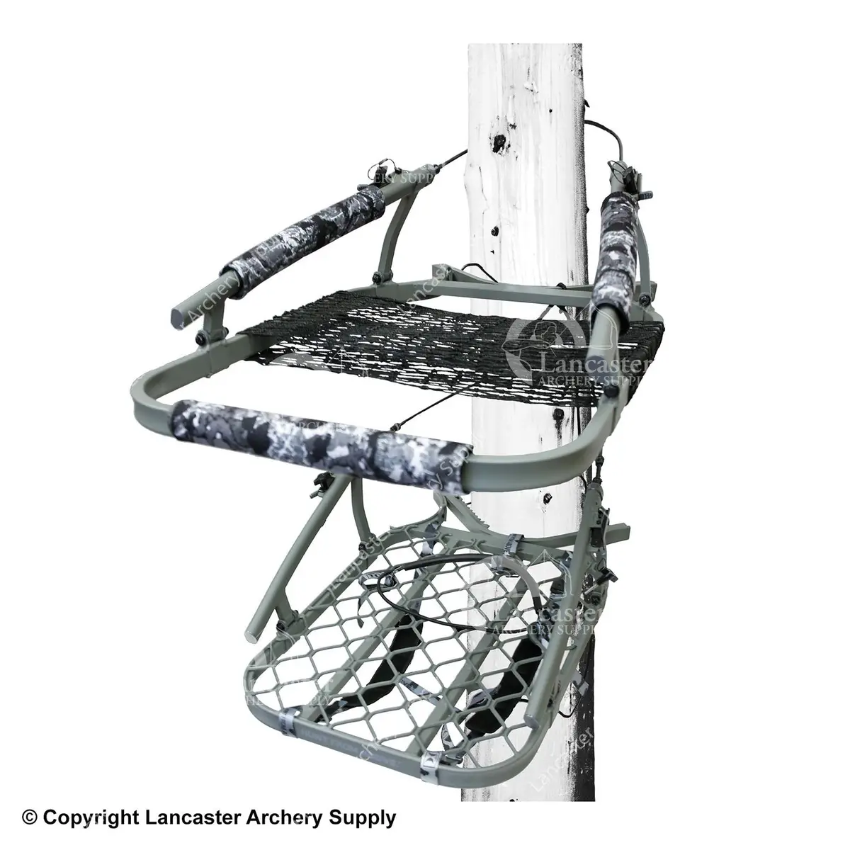 Hawk Ultra Light Climbing Treestand 1