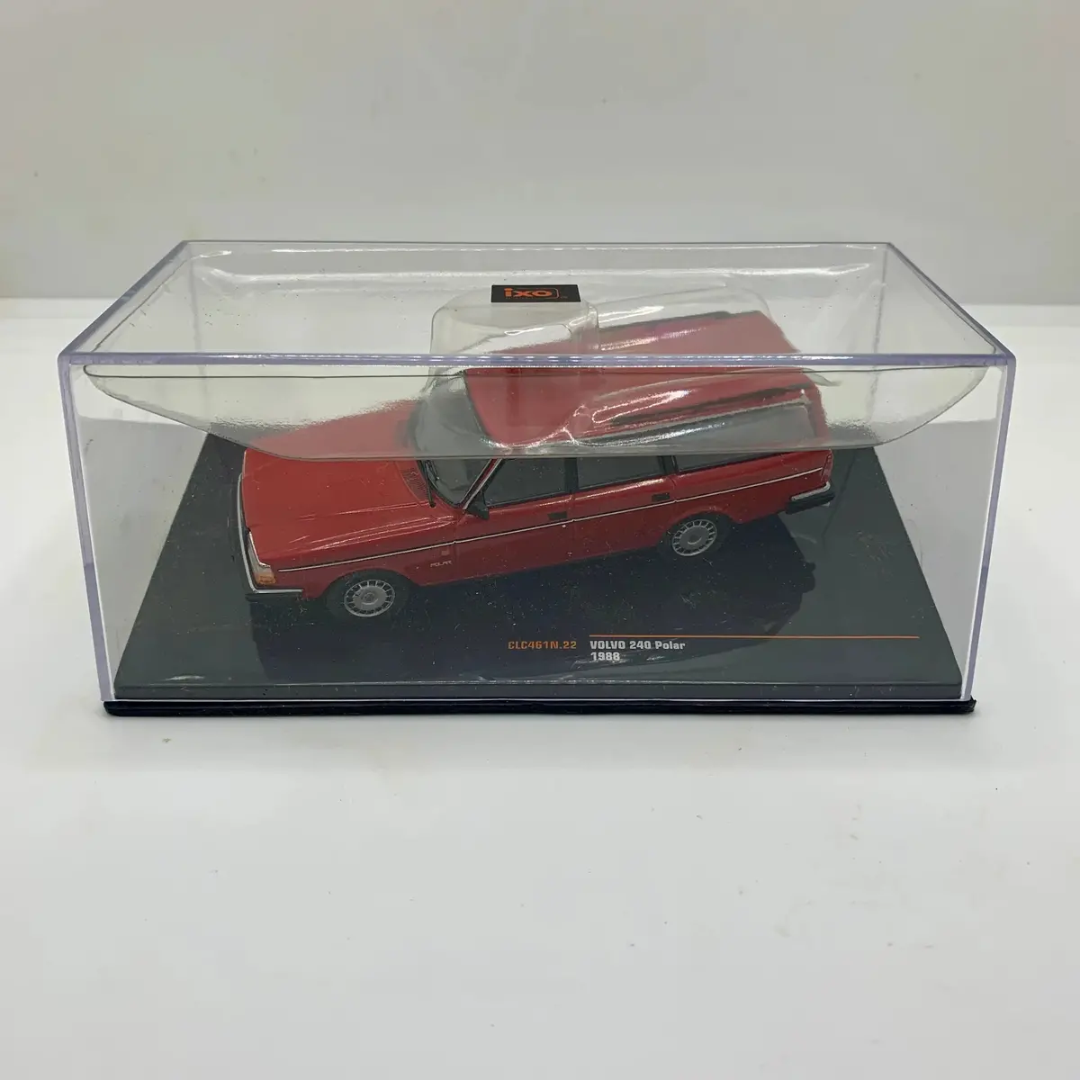 Iconic Volvo 240 Polar 1988 1/43 Scale 1