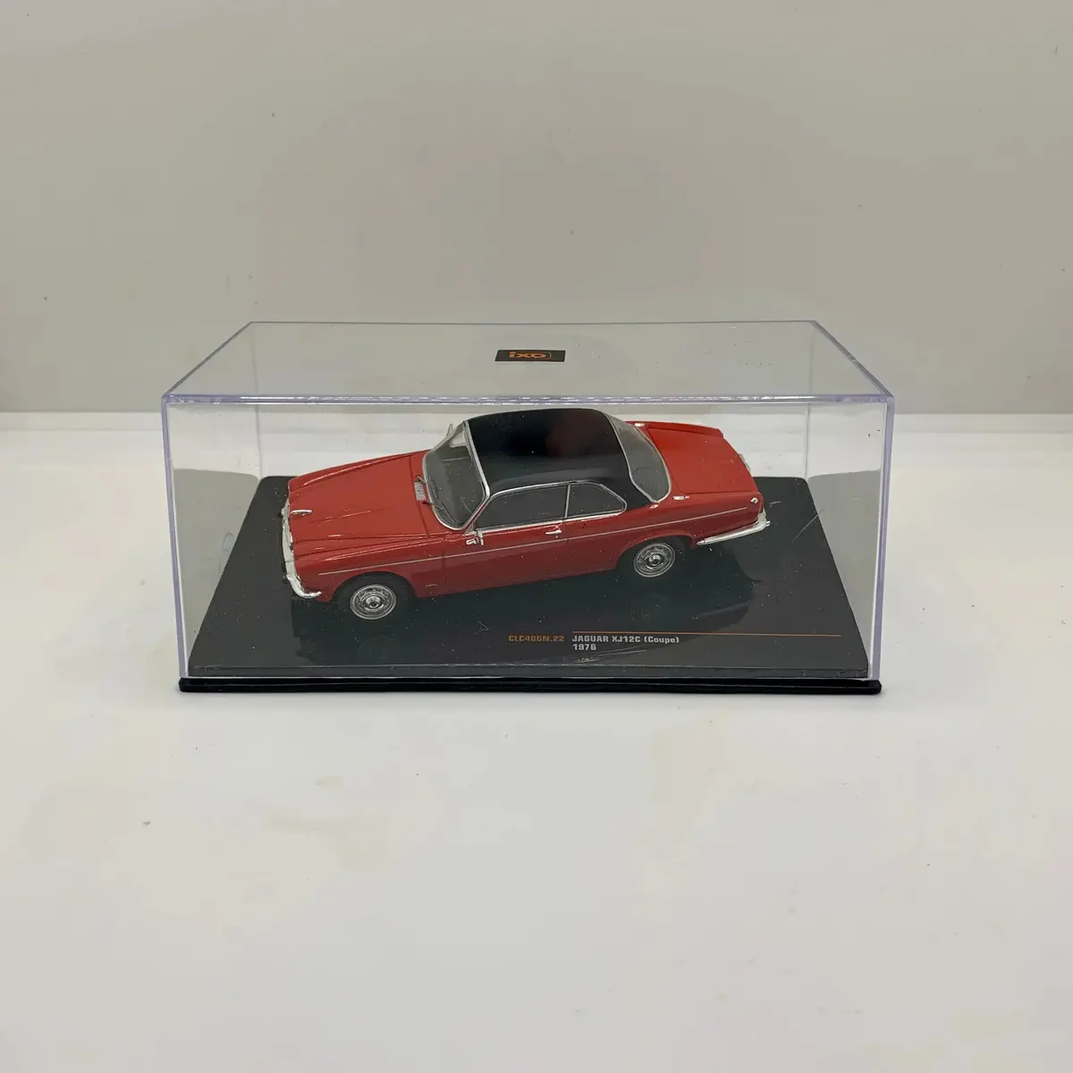 Iconic Jaguar Xj12c (Coupe) 1976 1/43 Scale 1