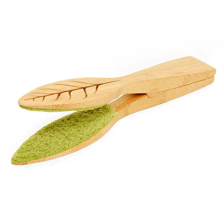 Leaf Cleaning Tongs 1