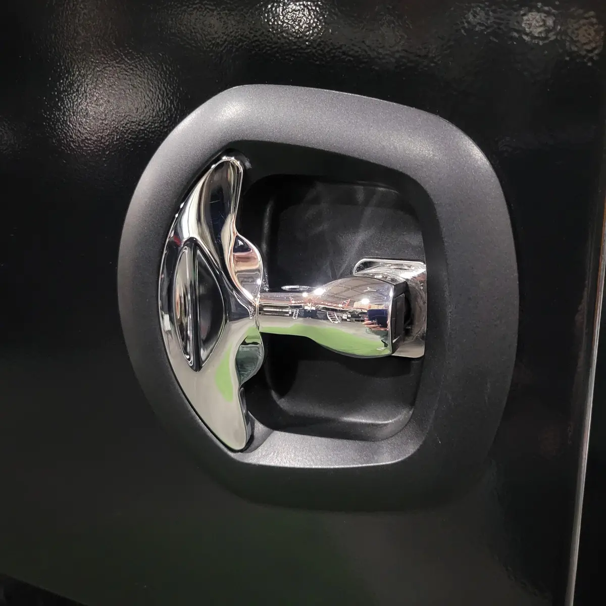 Ogt Replacement Whale Tail Latch 1