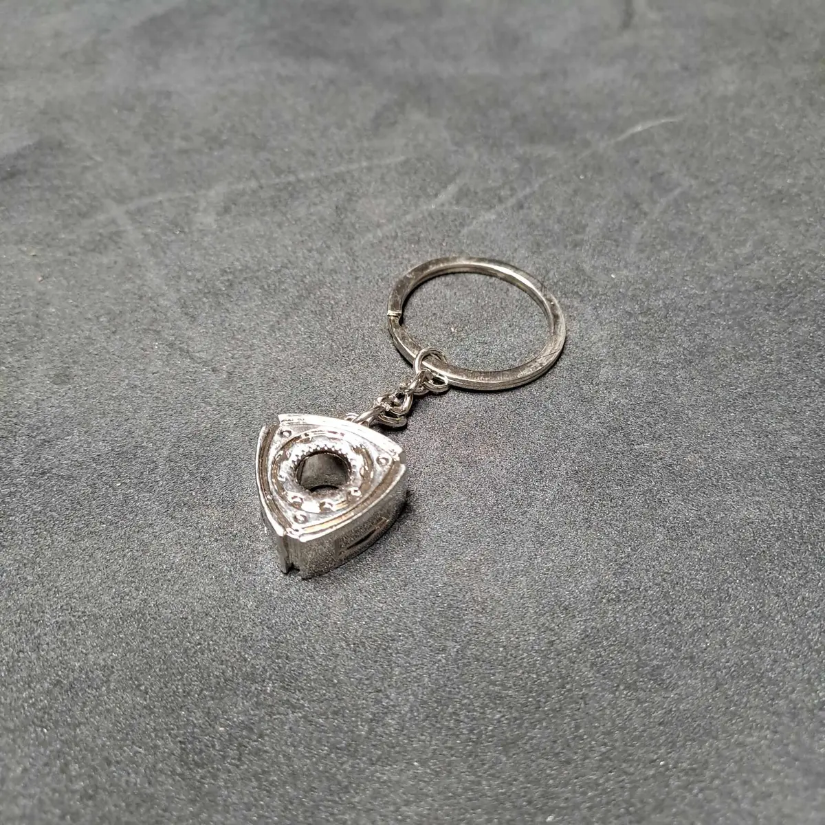Silver Engine Keyring 1