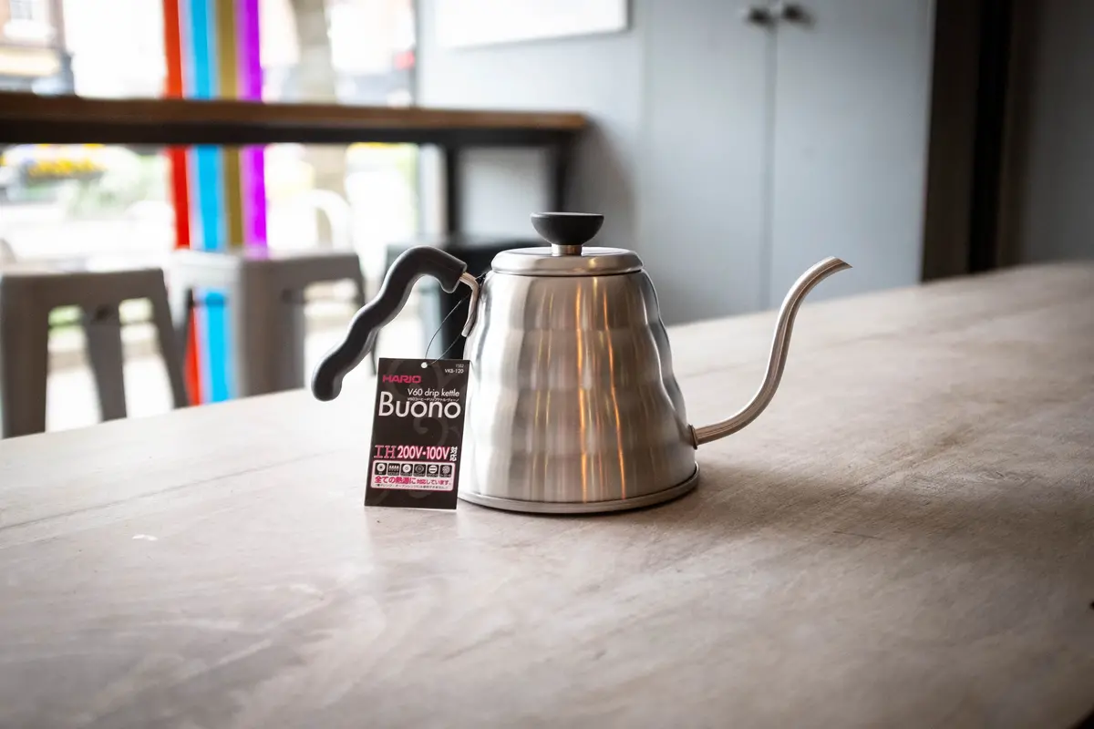 Hario V60 Buono Pourover Kettle 1
