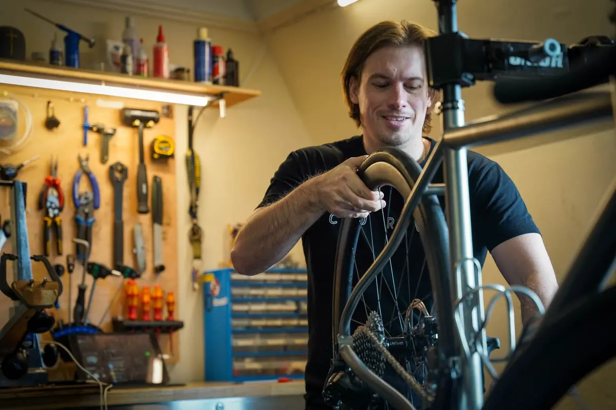 Bike Workshop Night - Winter Essentials - Thu Jan 25Th @ 7Pm 1