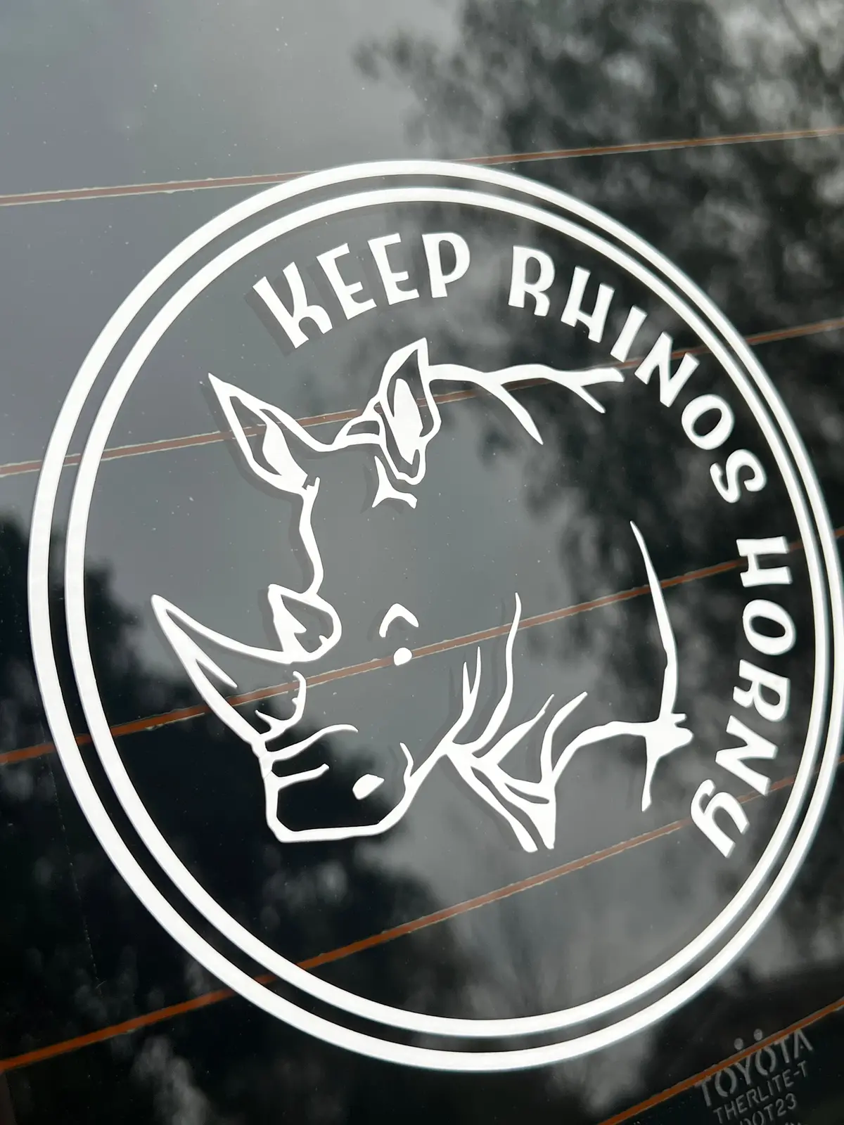 Keep Rhinos Horny White Rhino Circle Decal 1