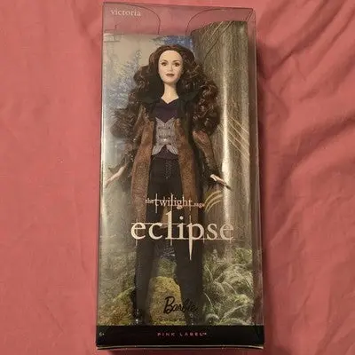 Mattel T2236 Twilight Saga Eclipse Victoria Barbie Doll 1